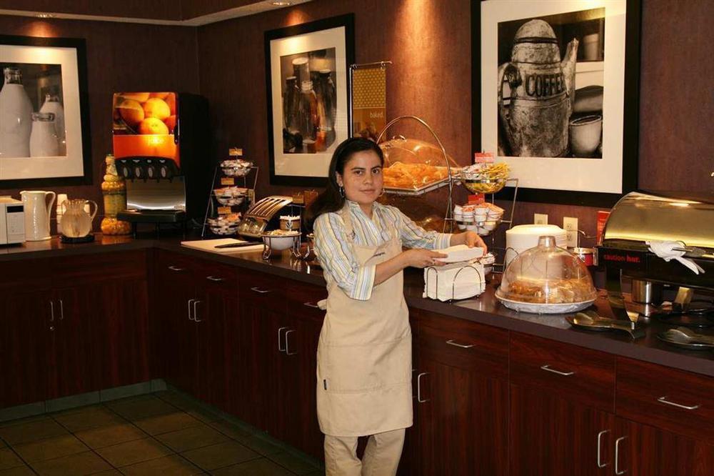 Hampton Inn Flemington Restoran fotoğraf