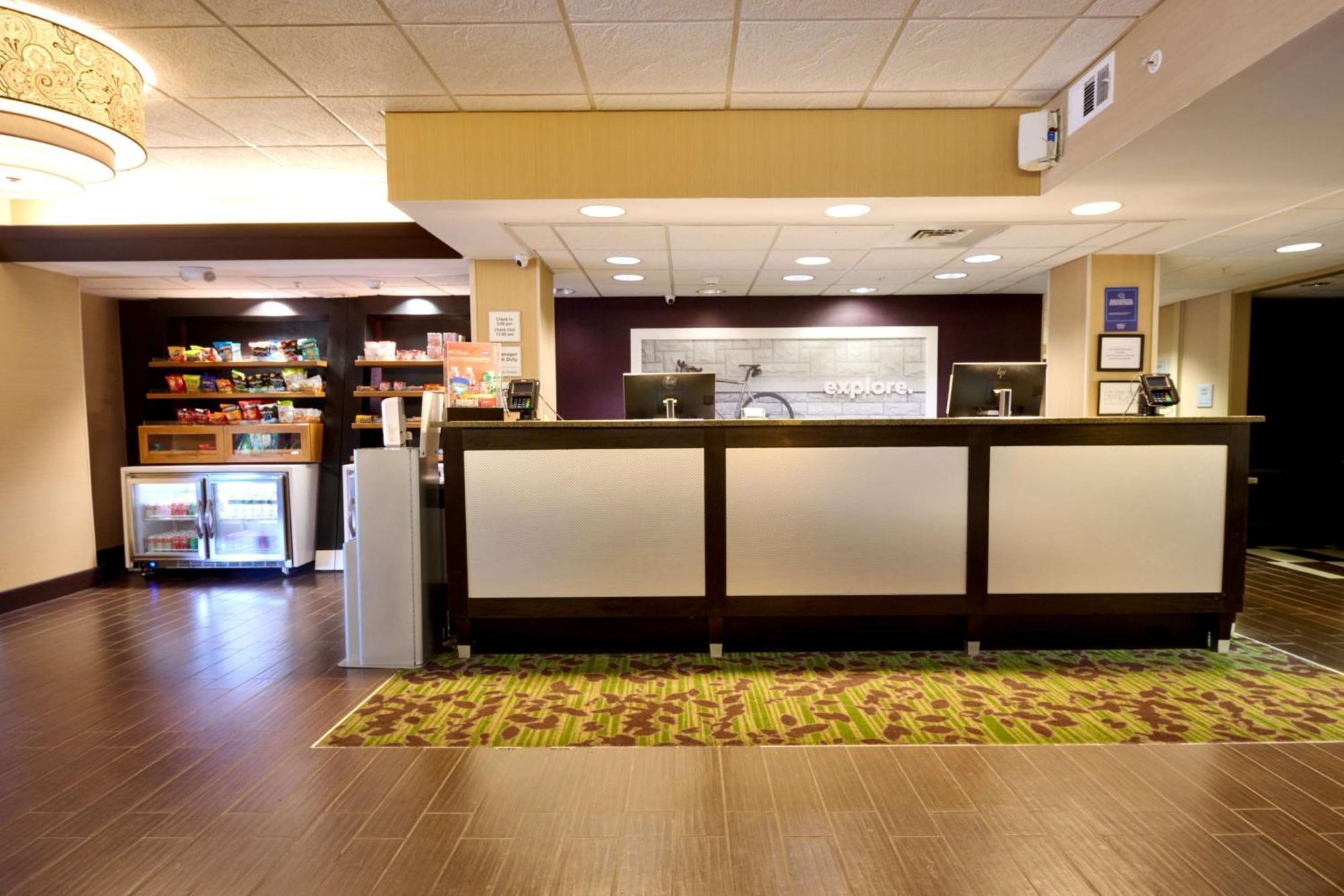 Hampton Inn Flemington Dış mekan fotoğraf