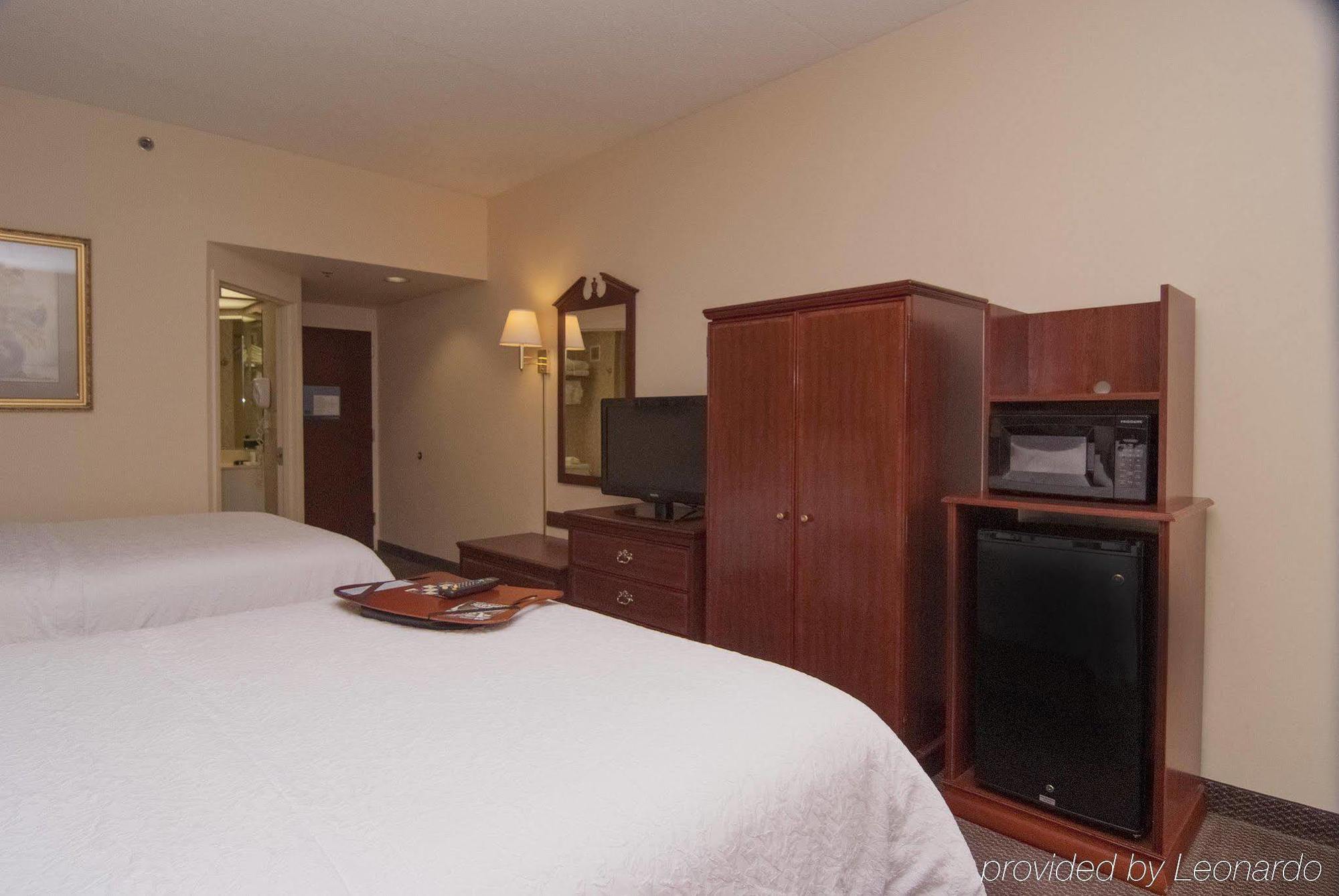 Hampton Inn Flemington Dış mekan fotoğraf