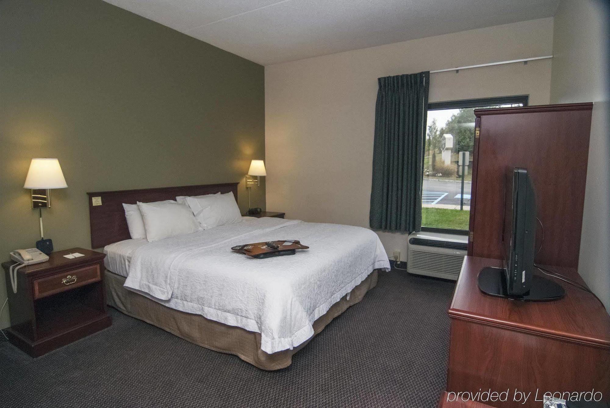 Hampton Inn Flemington Dış mekan fotoğraf
